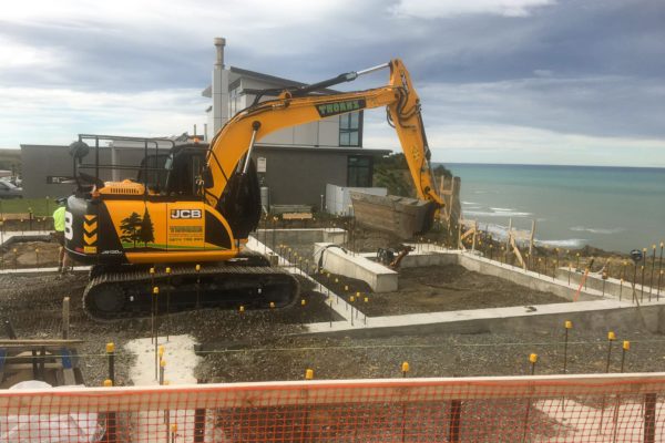 Thornz Landscapes 13 Ton Excavator On Hill Build Site Filling Retained Boxing In Preparation For Concrete Foundation